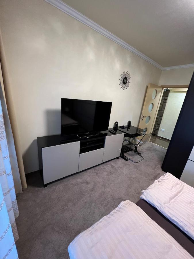 Parizsi Udvar Premium Apartman Apartment Дебрецен Екстериор снимка
